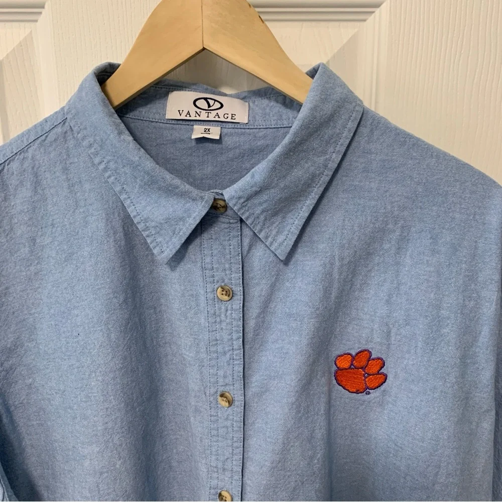 Clemson light denim shirt
Long sleeve - Picture 2 of 9